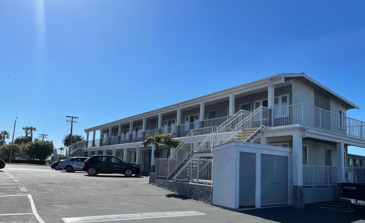 Hi View Inn & Suites 맨하탄비치 외부 사진